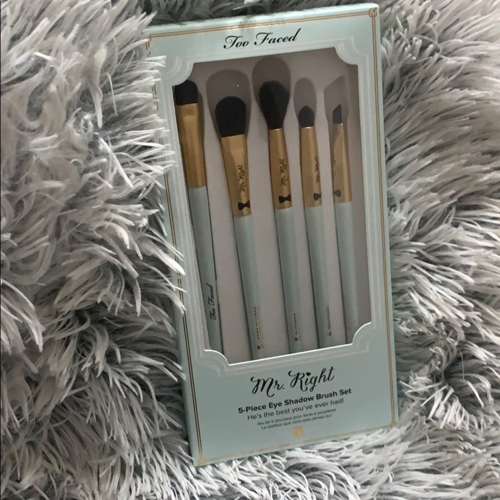🌟NEW! Too Faced Mr. Right 5 Piece Brush Set